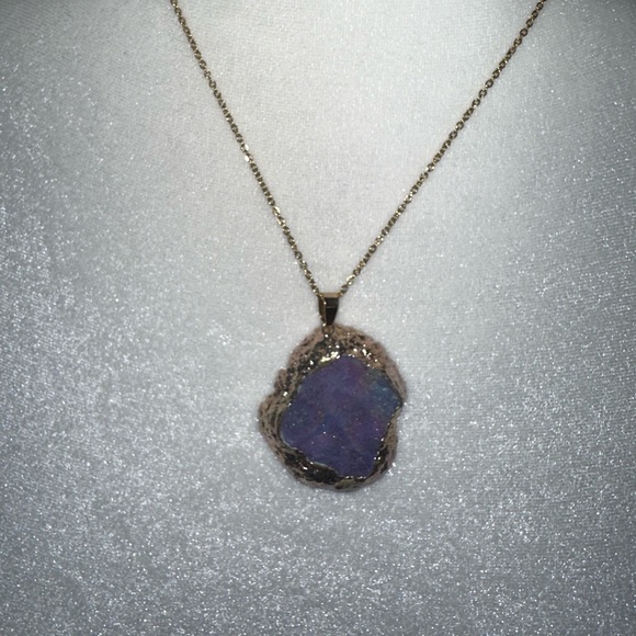 Raw Purple/ Rainbow Amethyst Crystal Quartz Druzy Pendant Gold plated Necklace - Picture 4 of 6